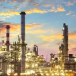 „Лукойл Нефтохим Бургас“ влиза на загуба след спиране на руския петрол